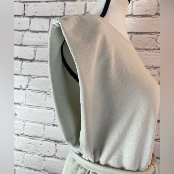 Velvet by Graham & Spencer Adeline Asymmetrical Cream White Sweater Dress Medium - Picture 7 of 13